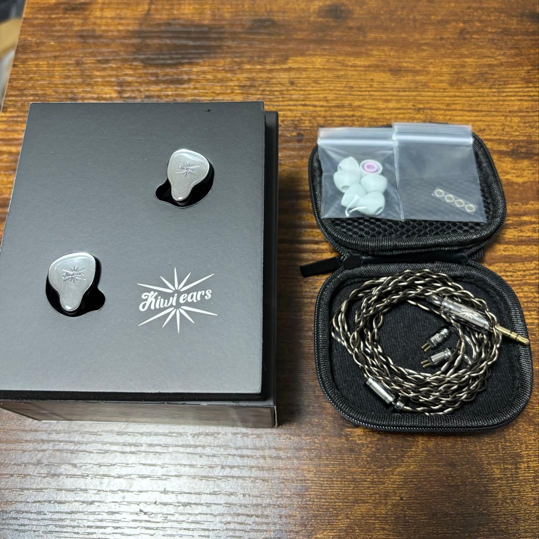 Kiwi Ears KE4 2DD+2BA ハイブリッド モニター イヤホン