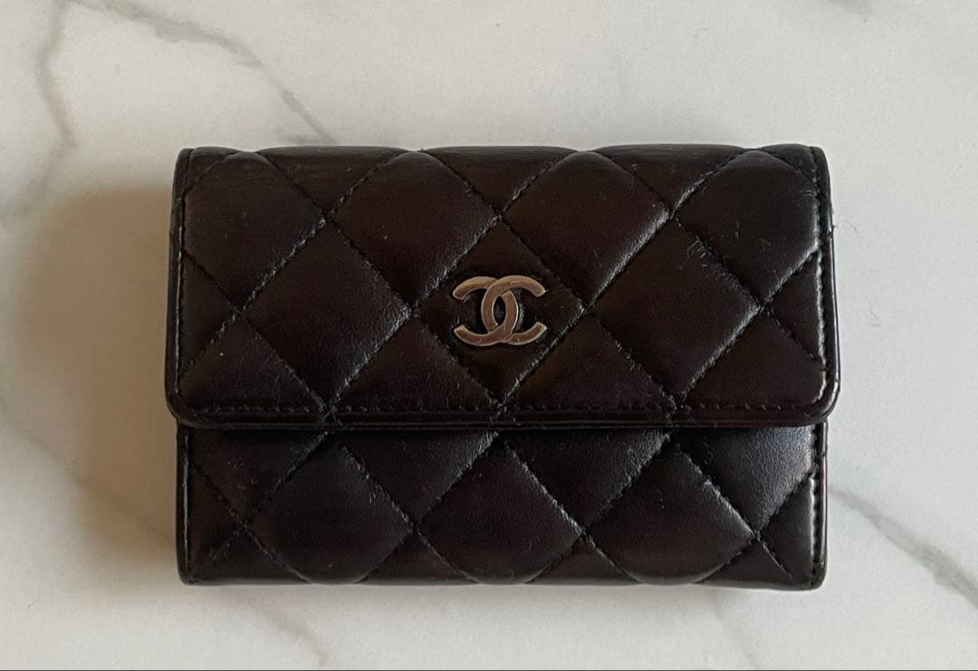 CHANEL シャネル ブラック キルティング ケース