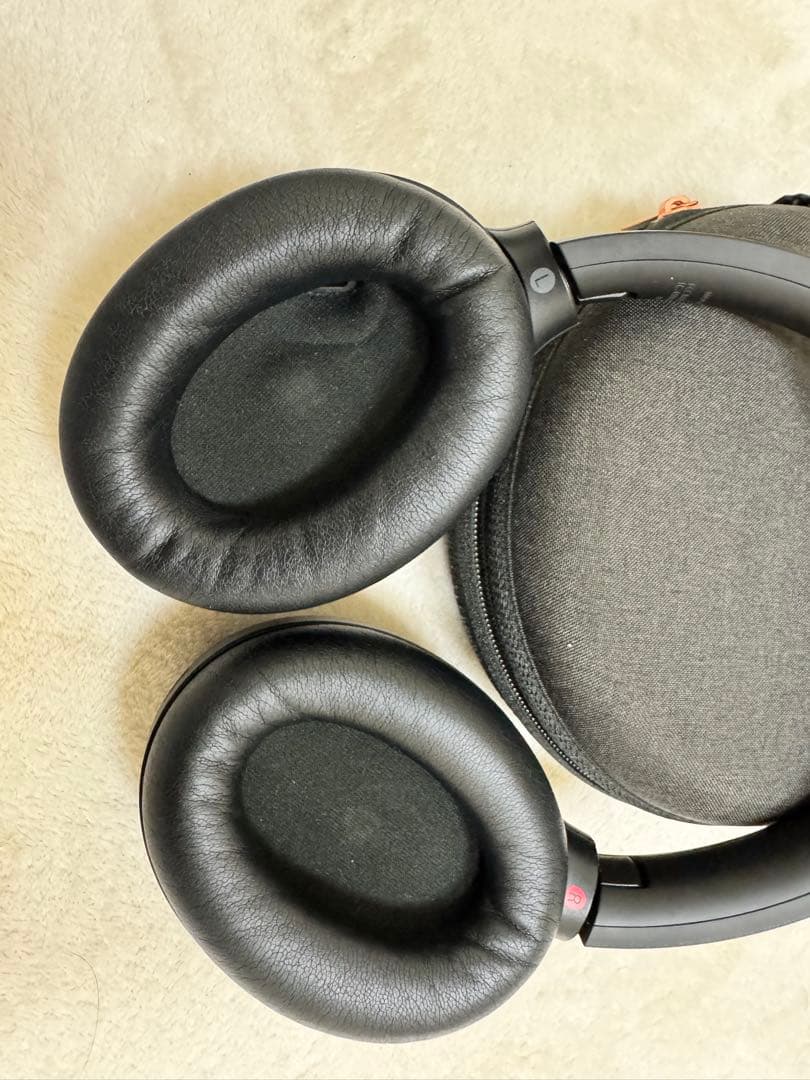 SONY WH-1000XM4 ケース有り、外箱なし