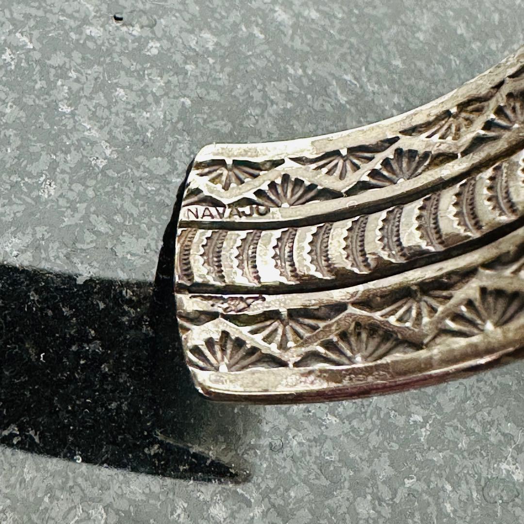 NAVAJO ナバホ 作者 レイシルバー 裏スタンプワーク シルバーバングル