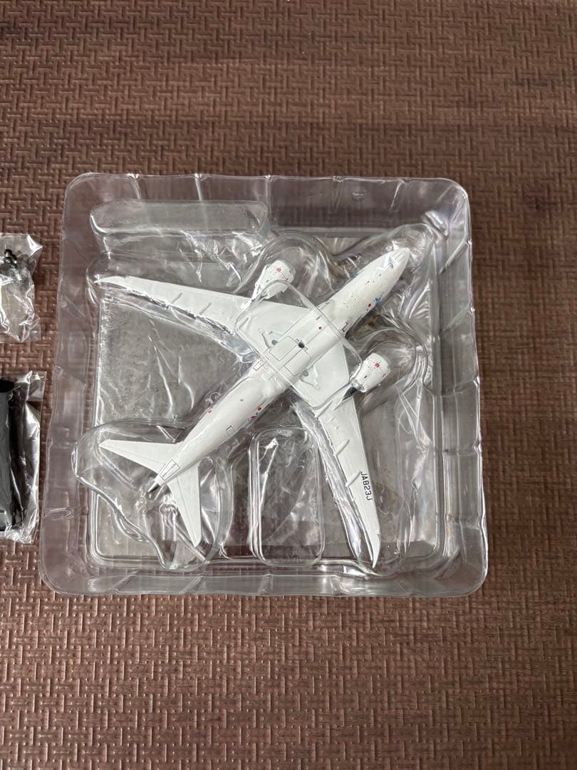 Boeing 787-8 JAL JA823J ミャクミャクジェット1:400