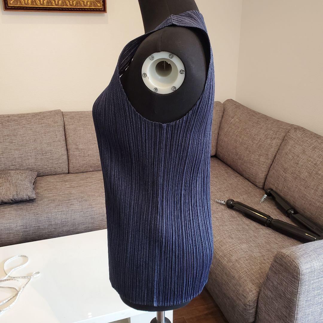 美品　PLEATS PLEASE　プリーツプリーズ　タンクトップ　紺ヘリンボーン