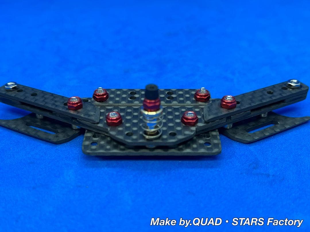 【ミニ四駆・MS用】１軸リヤアンカー　ブラックアウト／カーボン【13mm対応】