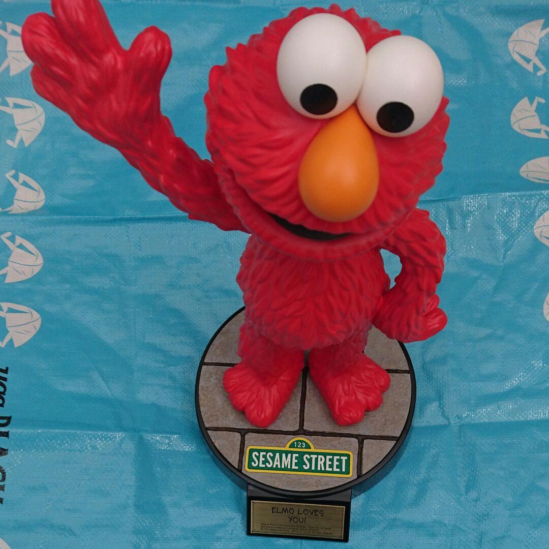 セサミストリート エルモビッグフィギュア