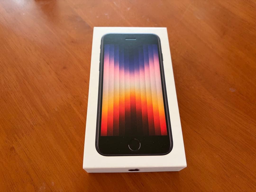 【美品】iPhone se 第3世代 128GB SIMフリー 箱付き