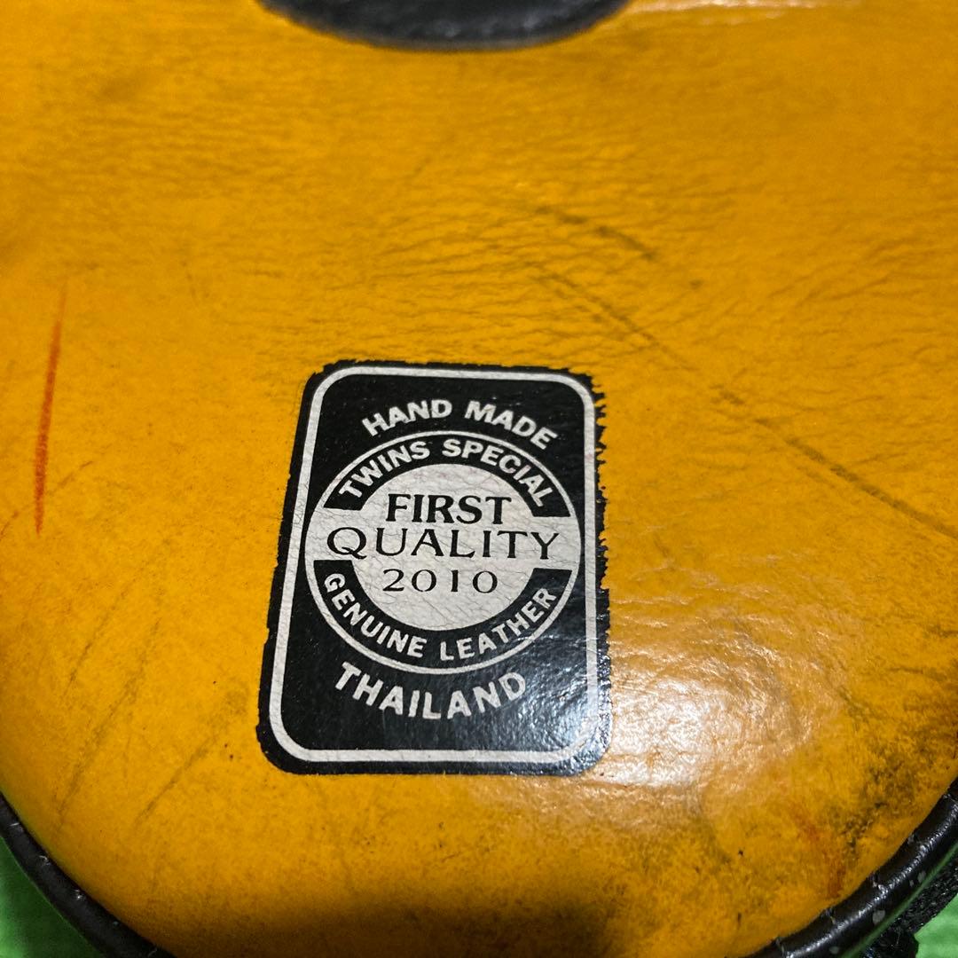 最終価格TWINS SPECIAL パンチングミット 本革製
