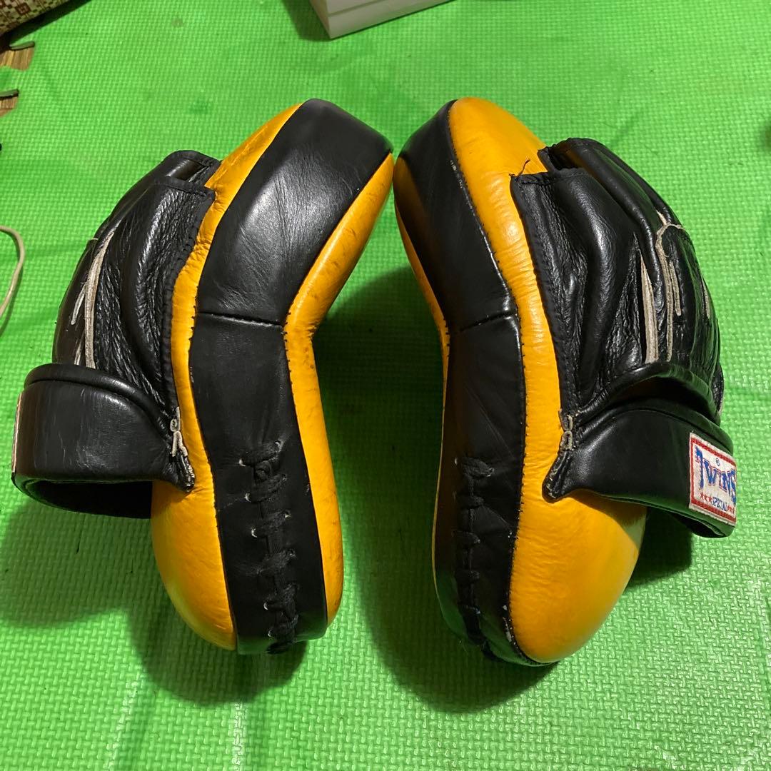 最終価格TWINS SPECIAL パンチングミット 本革製