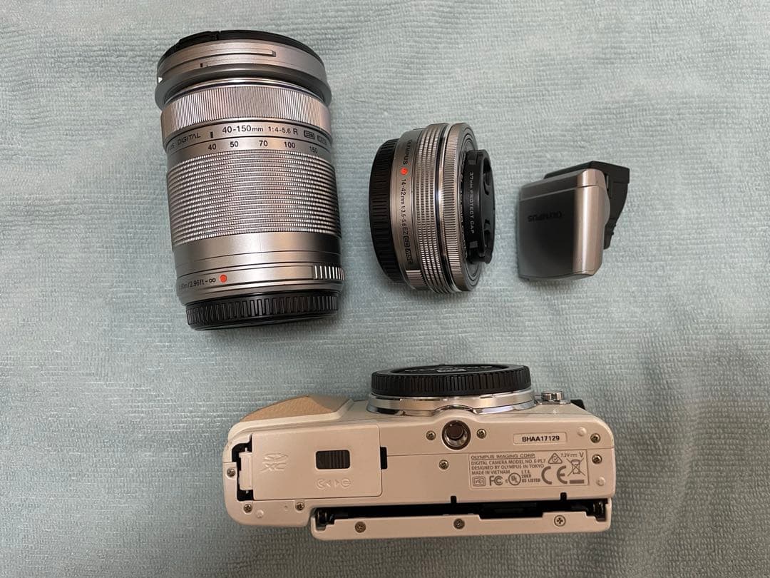OLYMPUS PEN Lite E-PL7ダブルズームレンズキット