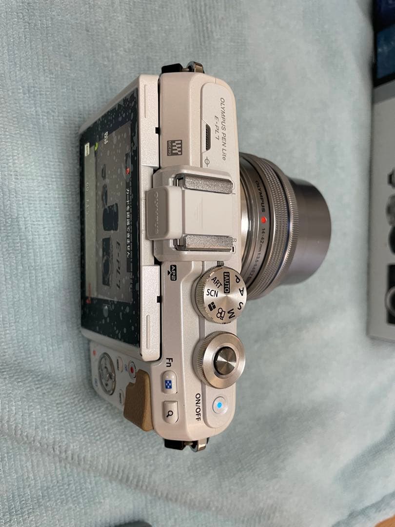 OLYMPUS PEN Lite E-PL7ダブルズームレンズキット