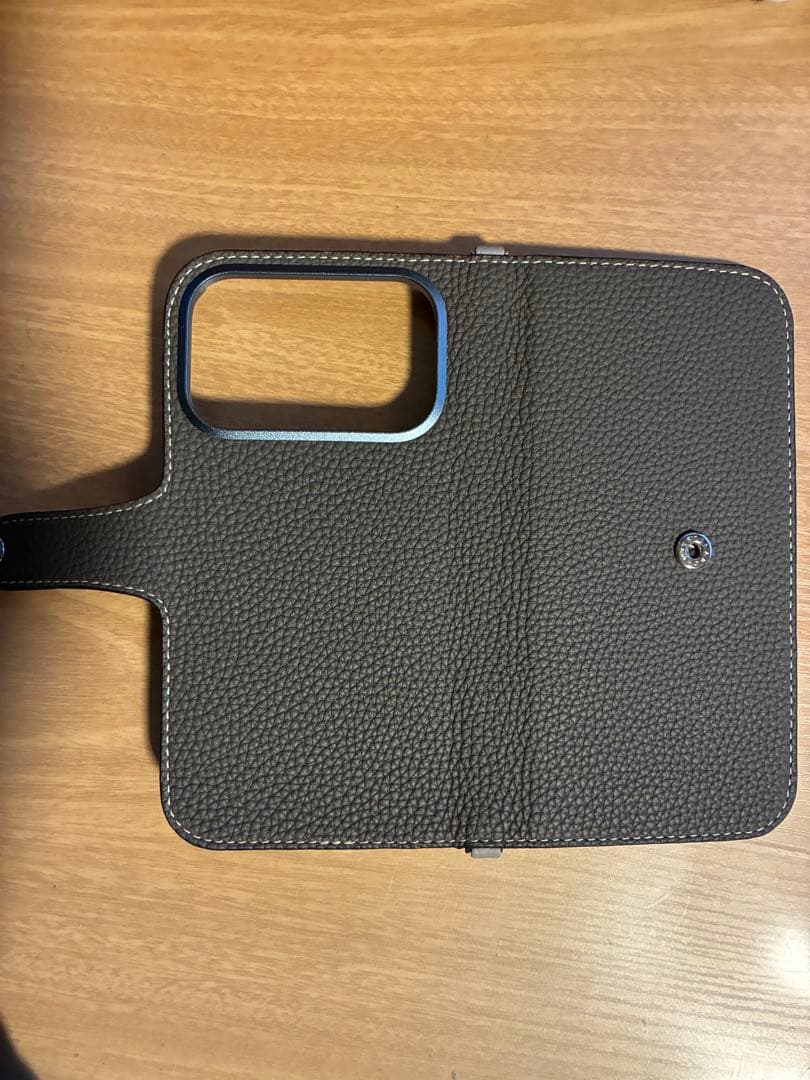 BONAVENTURA iPhone17Pro ベルテッドダイアリーケース