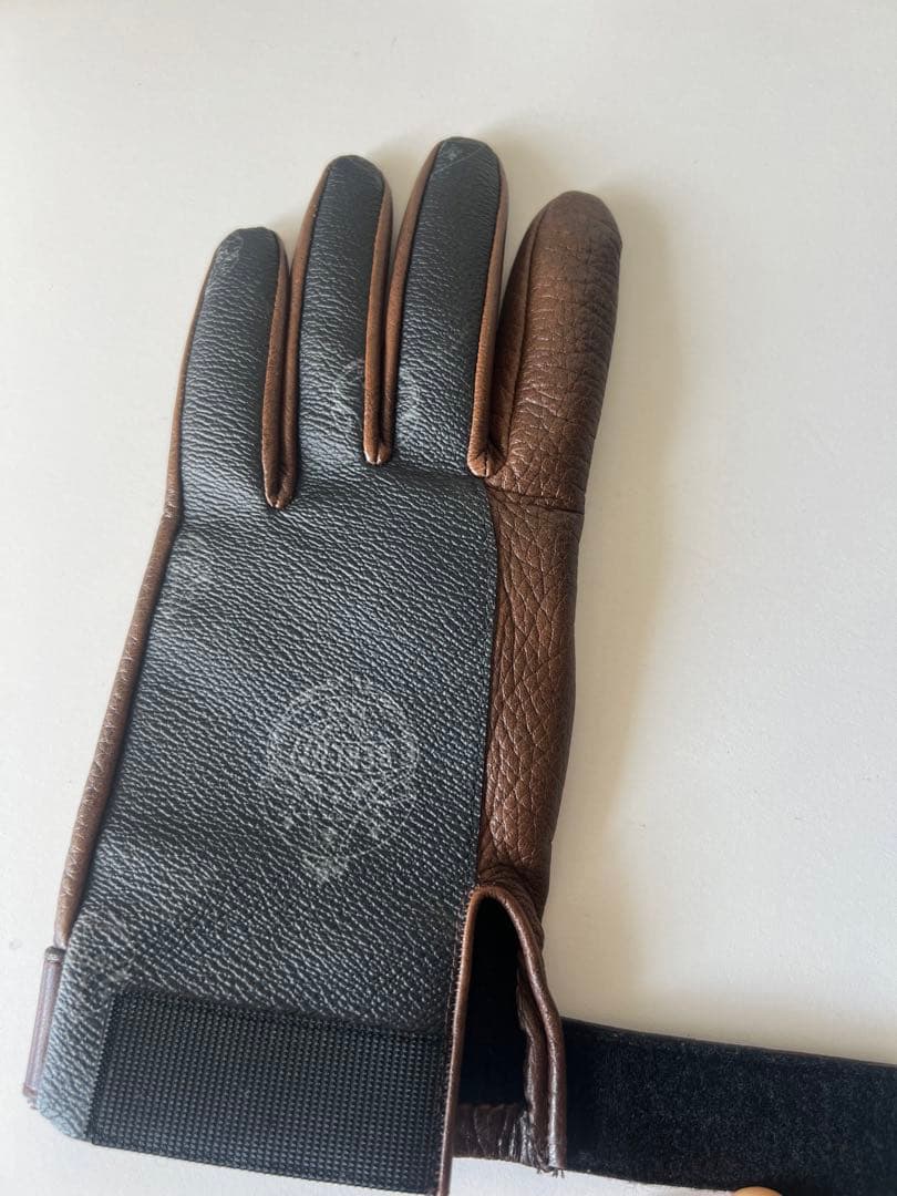QVQBerluti 手袋 ブラウン/ブラック レザー
