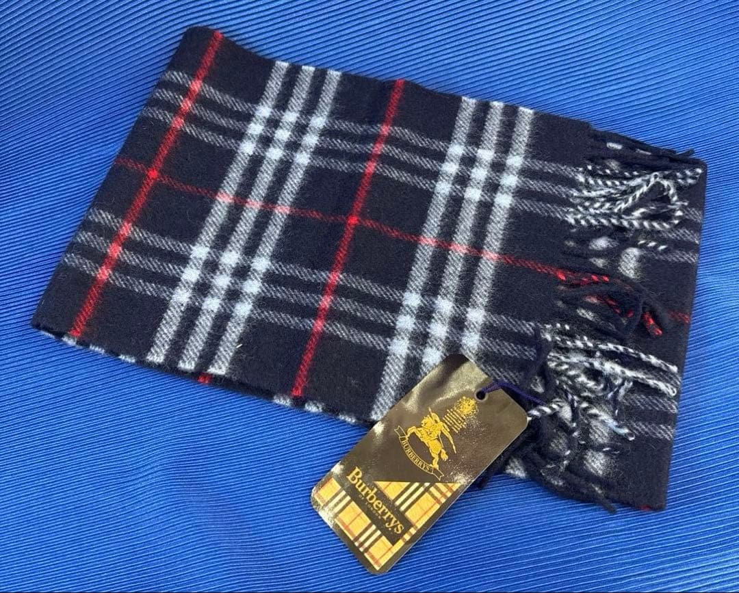 未使用自宅保管タグ付Burberrys レディースネイビー系 ノバチェック柄