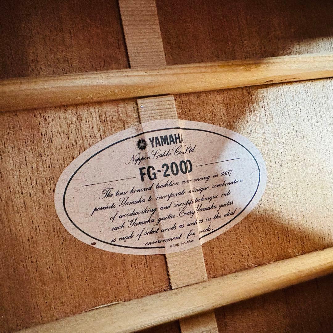YAMAHA アコースティックギター　FG-200D
