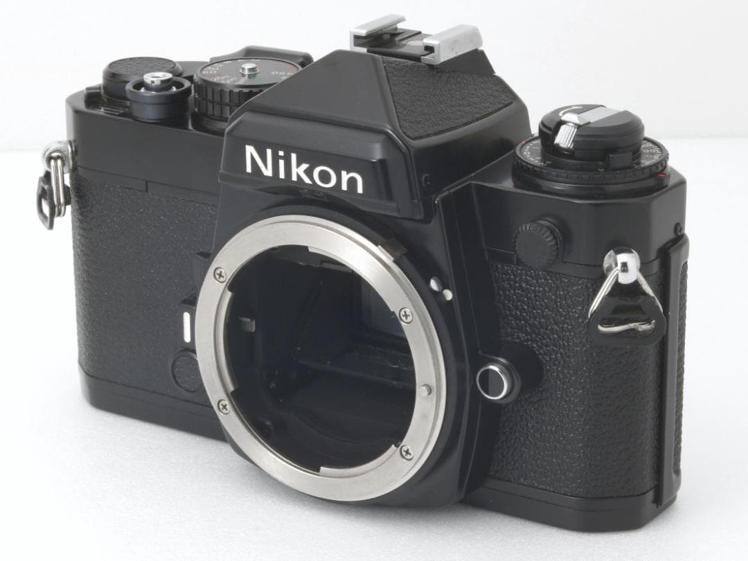 0158 ニコン Nikon FE ブラック + 単焦点レンズ