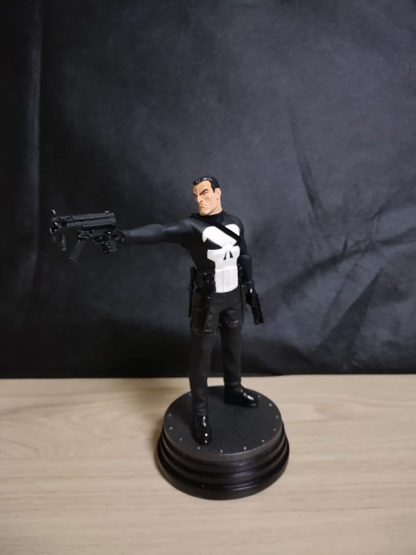 Marvel　パニッシャー　ミニ・スタチュー