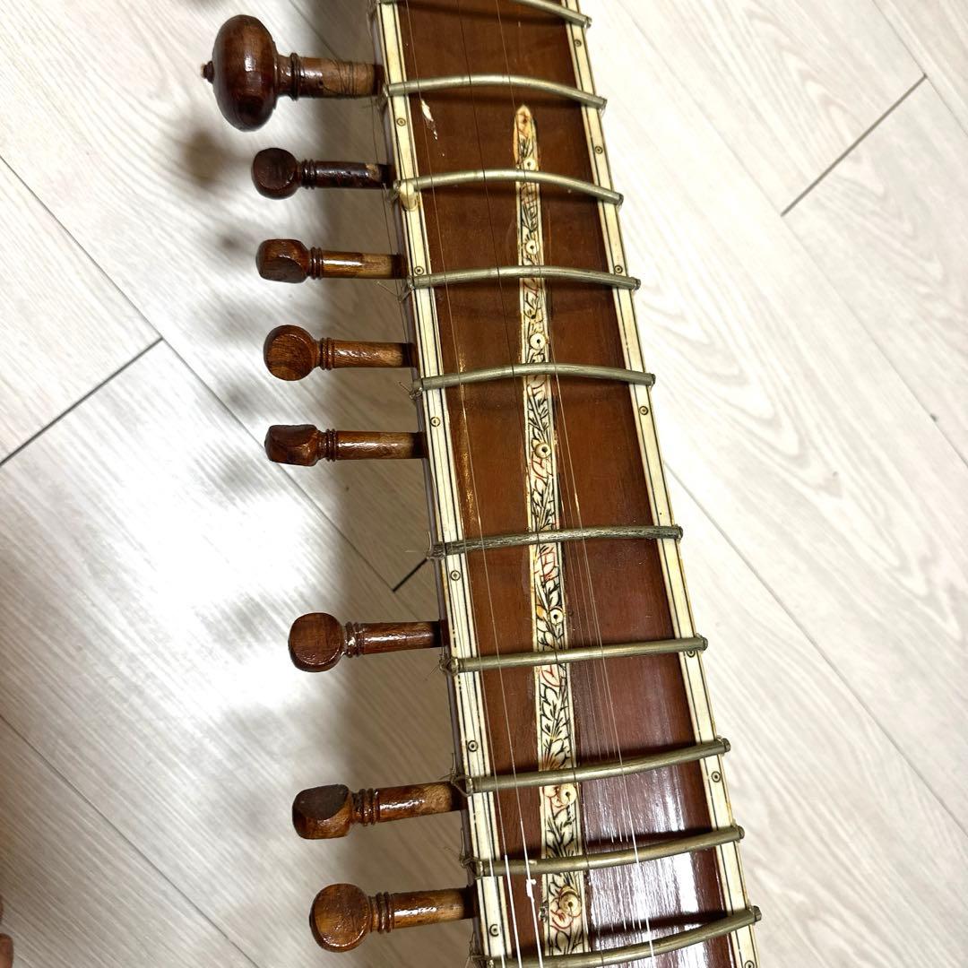 木製シタール 7弦 ケース付き　ジャンク品