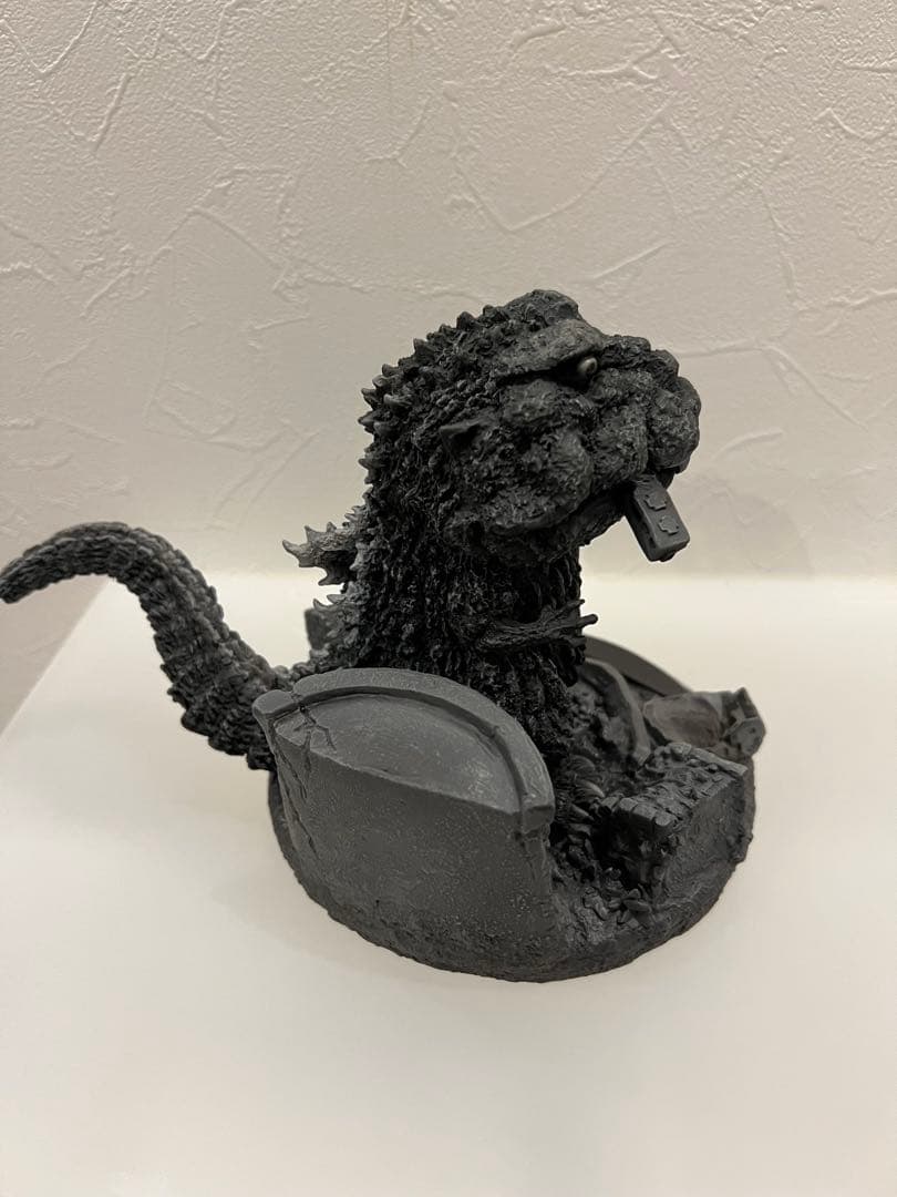 新品同様　デフォリアル　ゴジラ1954　ゴジラストア限定