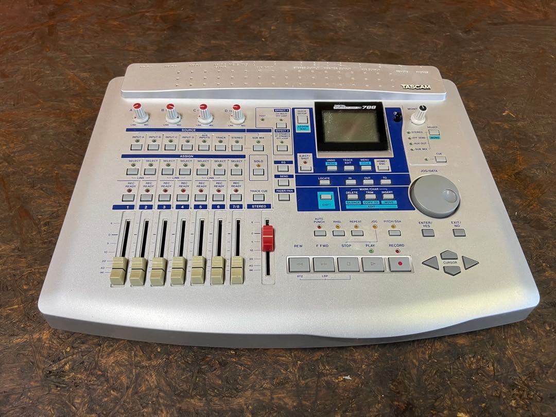 デジタルポータブルスタジオ　タスカム　TASCAM　788　レコーダー