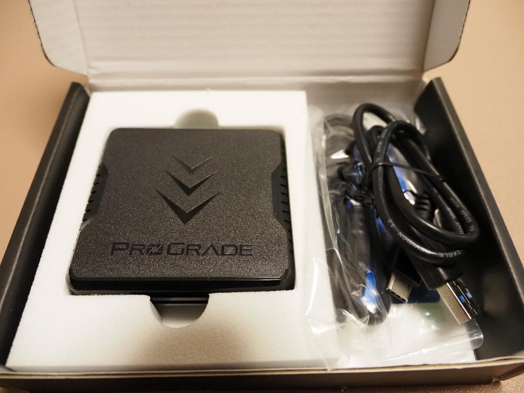 ProGrade CFexpress B & SD UHS-IIカードリーダー