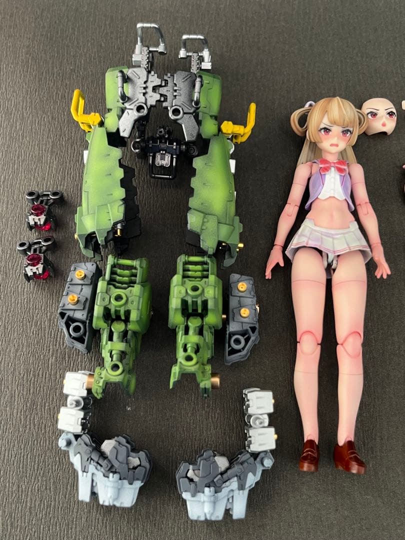 ト*ム様 メガミデバイス バスタードールナイトとタンク武装、ガレージキット胴体塗