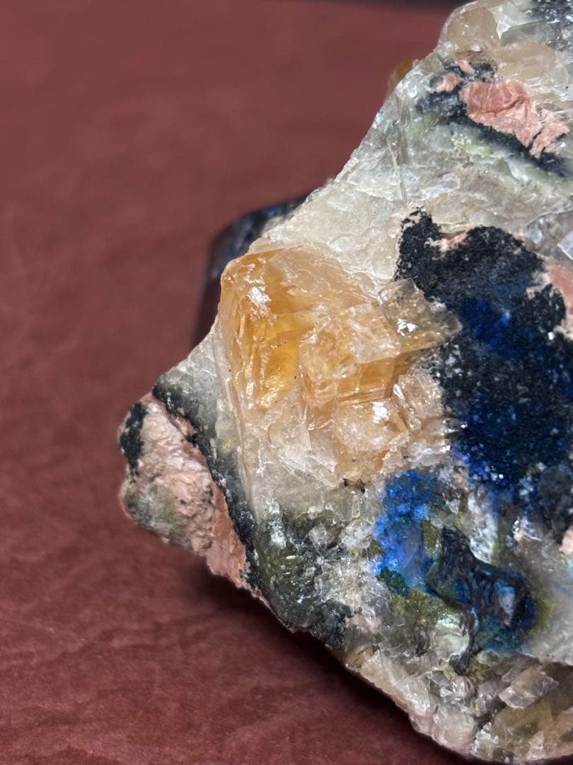 【超希少】天然モリオン 黒水晶(山東省産)鉱山閉鎖 台座付き