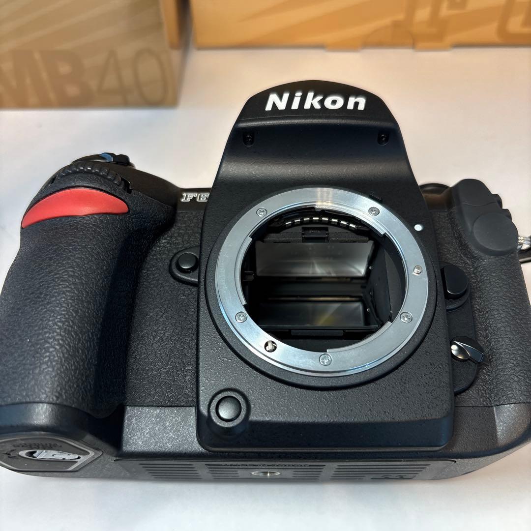 【新品同様】ニコン Nikon F6 MB-40 プロストラップ付