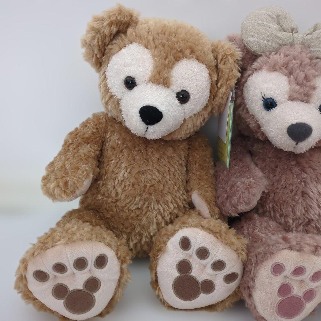 新品タグ付き　ダッフィーとシェリーメイののぬいぐるみ2体セット　ディズニー