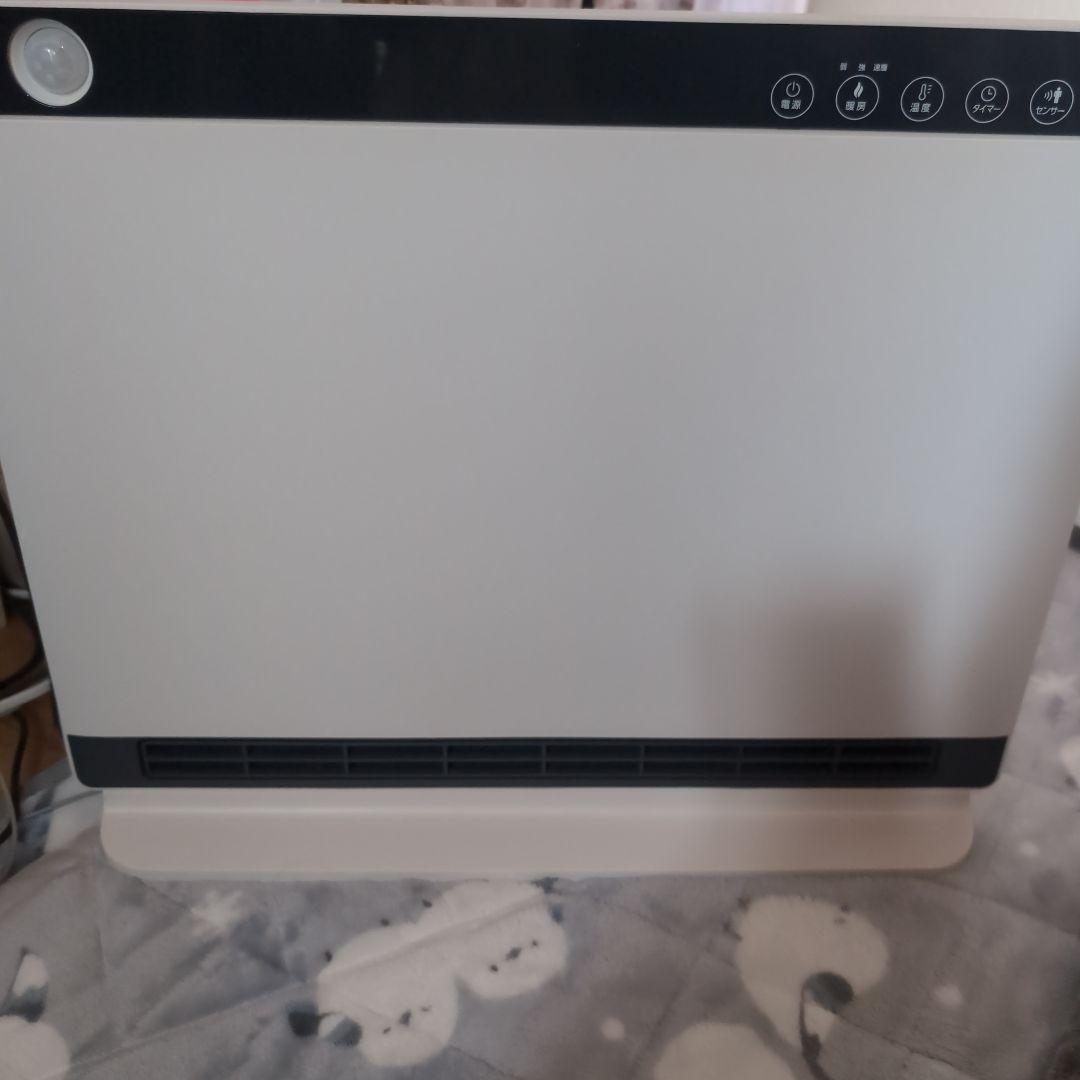 THREEUP　パネルセラミックファンヒーター 2025年製