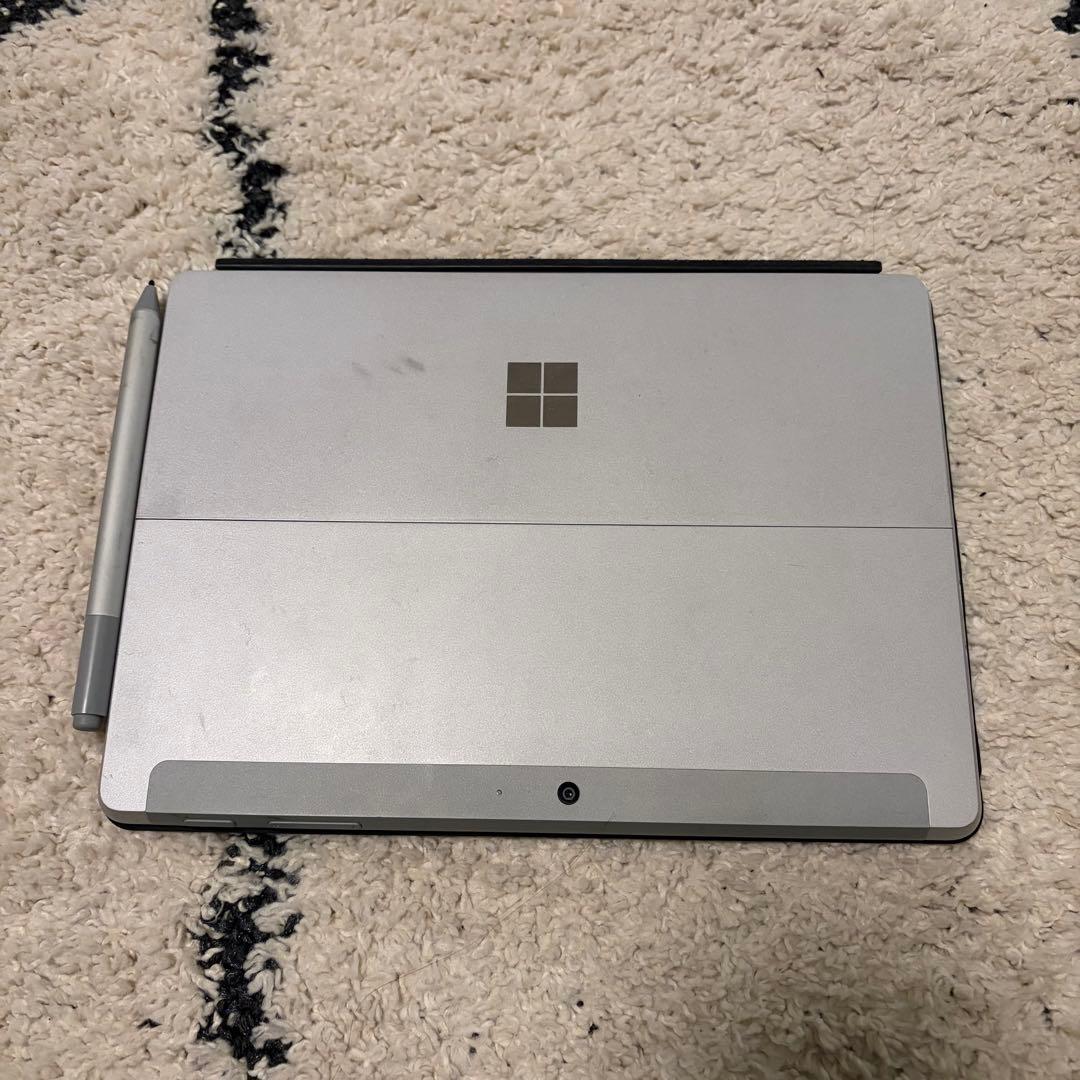 Microsoft Surface GO2（8GB）　タッチペン、充電器付き