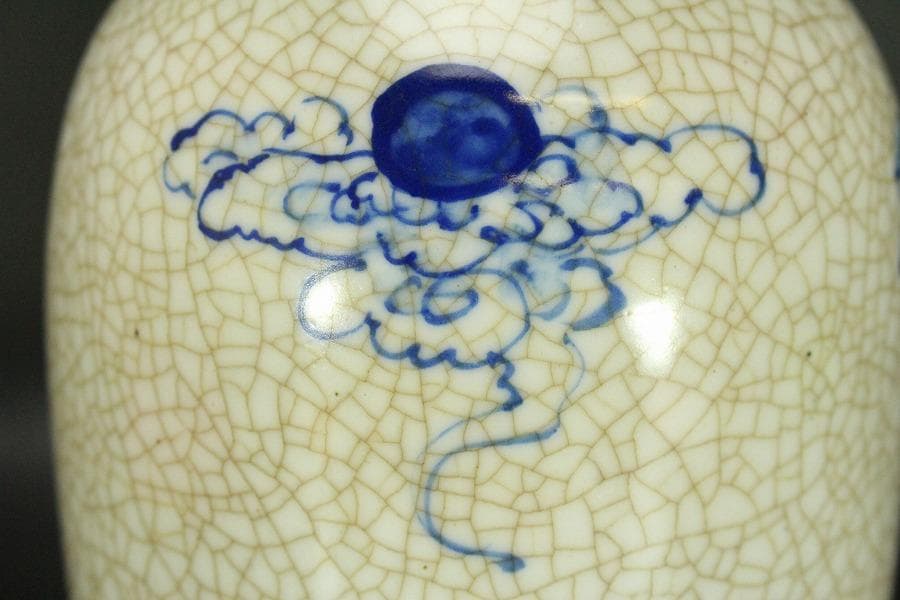 中国美術 青花 女人紋 瓶 高30.5cm(LC140)