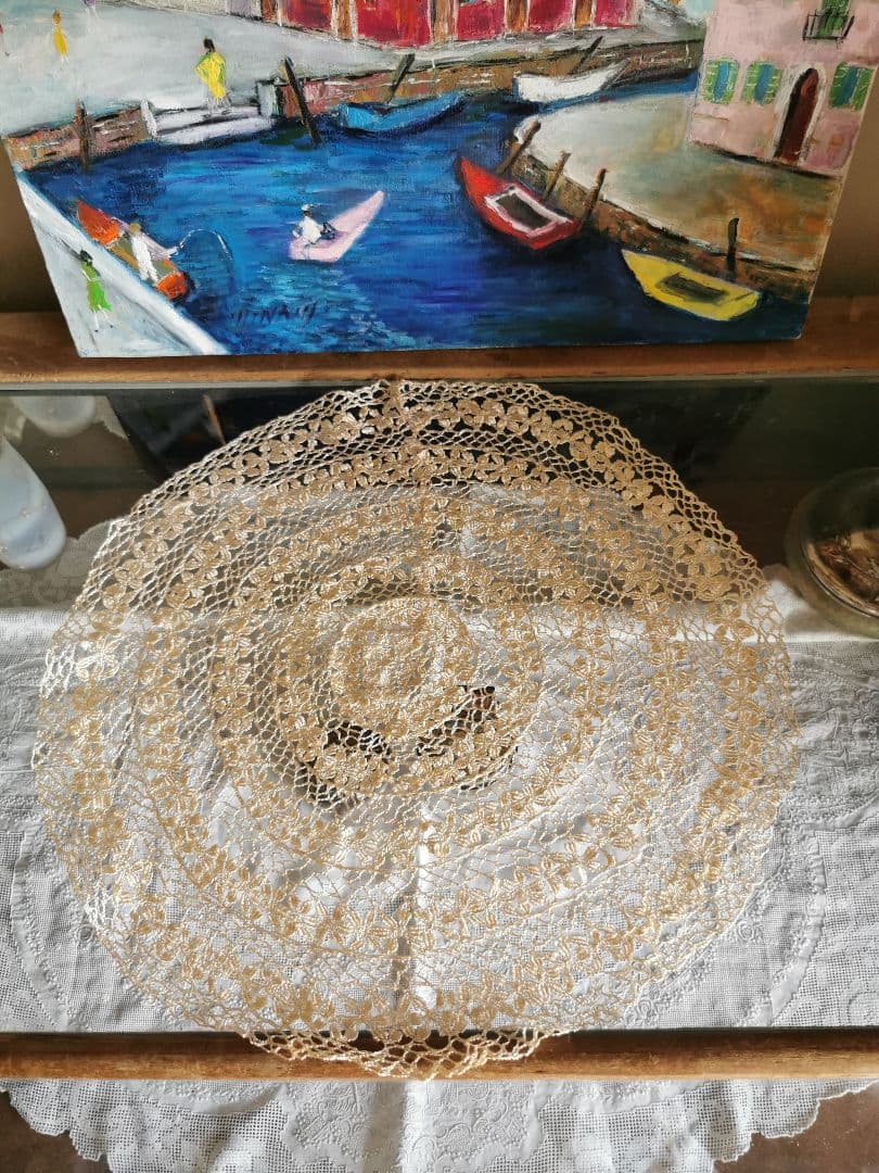 アンティークイタリア マルチーズレース 黄金色の絹糸ボビン編 大判41㎝ドイリー