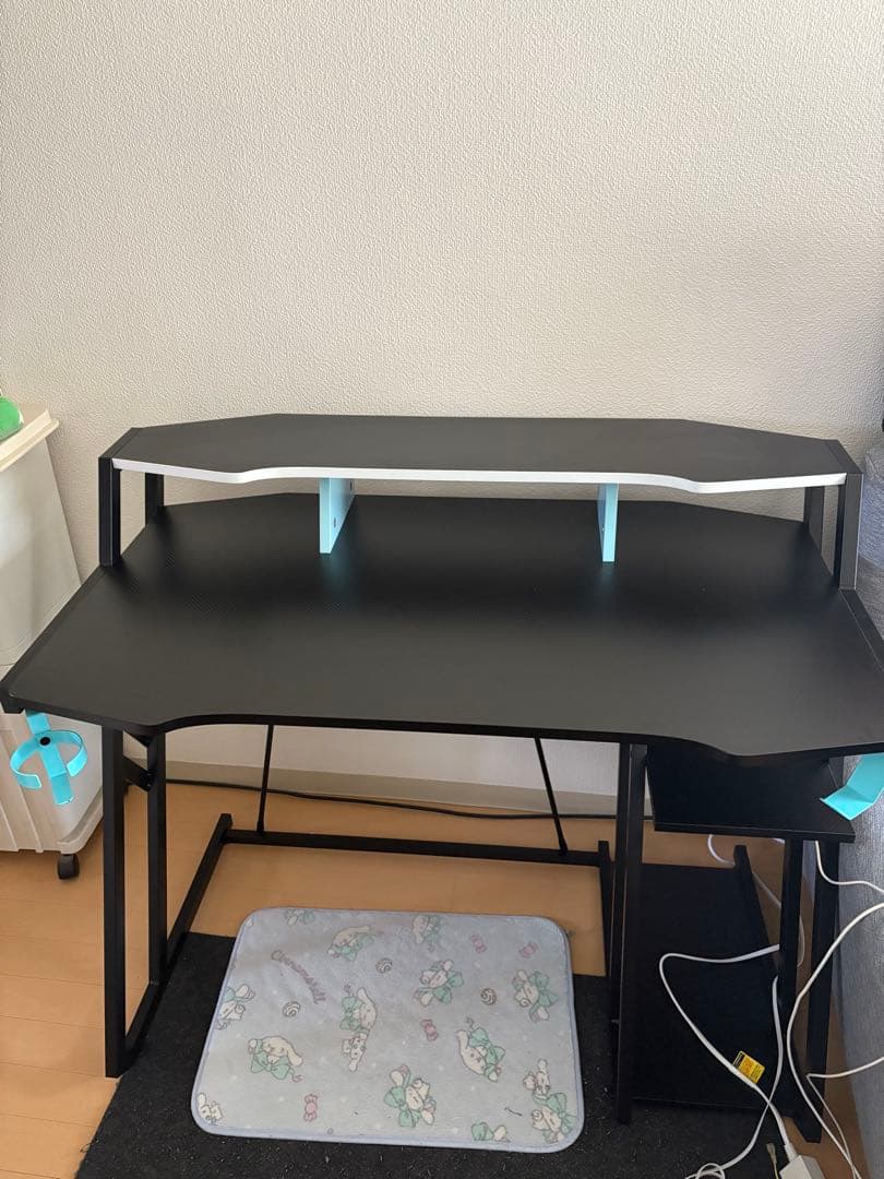 二段式ゲーミングデスク 黒×水色　ドリンクホルダー　ヘッドホンかけ付き