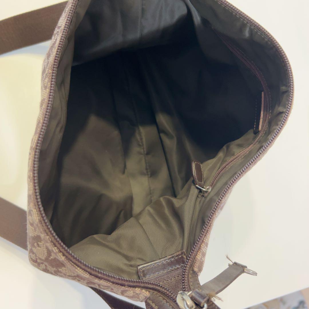 Dior ブラウンロゴショルダーバッグ