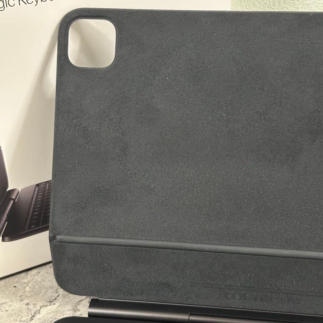 キーボード Magic Keyboard MWR23J/A iPadPro11 M4