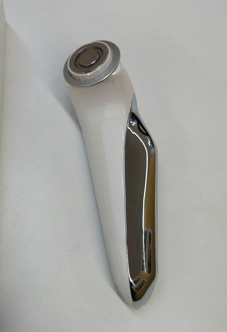 未使用品　ReFa 美顔器 RE-AA02A　ホワイト