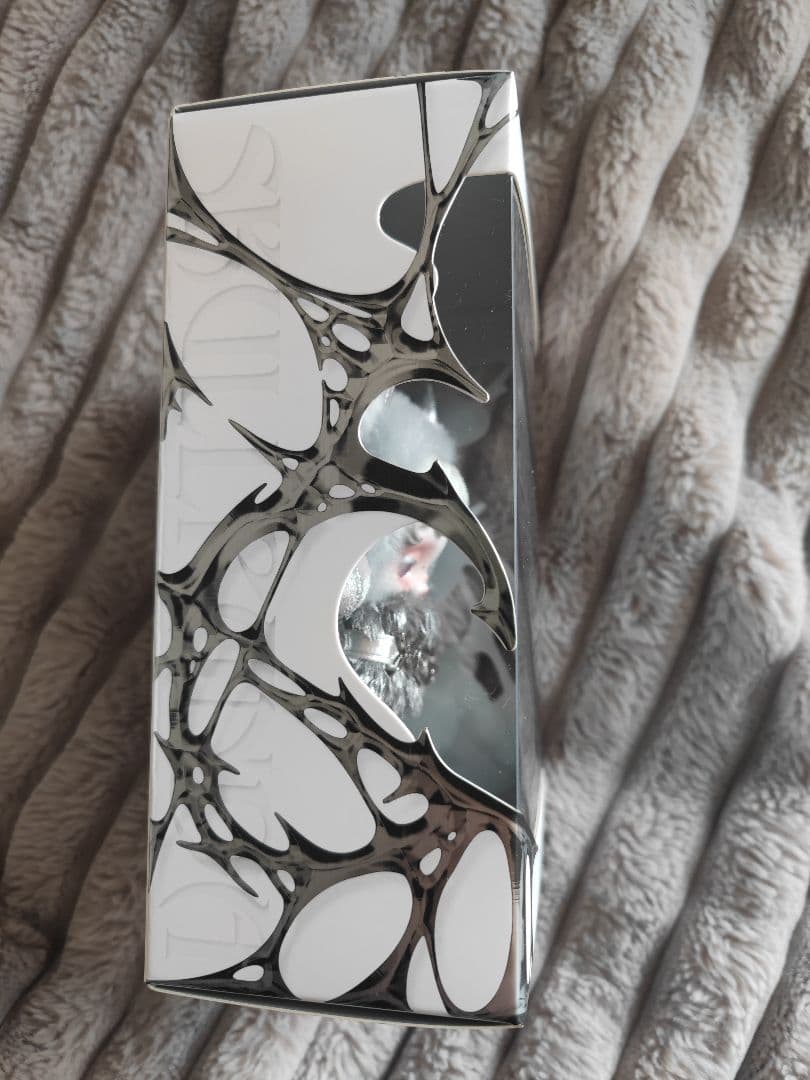 日本限定 POP MART SKULLPANDA× XG ぬいぐるみ 本体 1箱