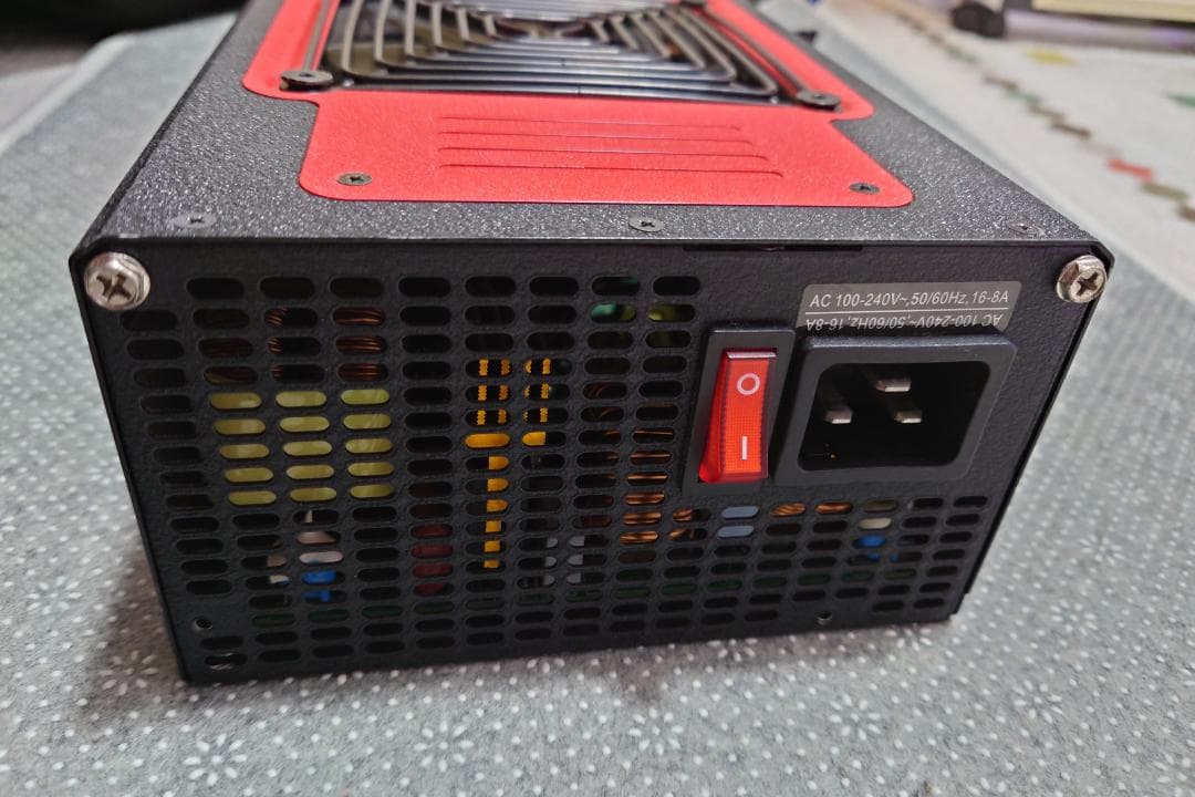 Huntkey X7-1200 1200W ATX 電源ユニット