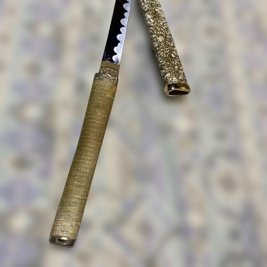 格安豪華版模造刀 黄色柄 鍔無し 金糸模様白鞘