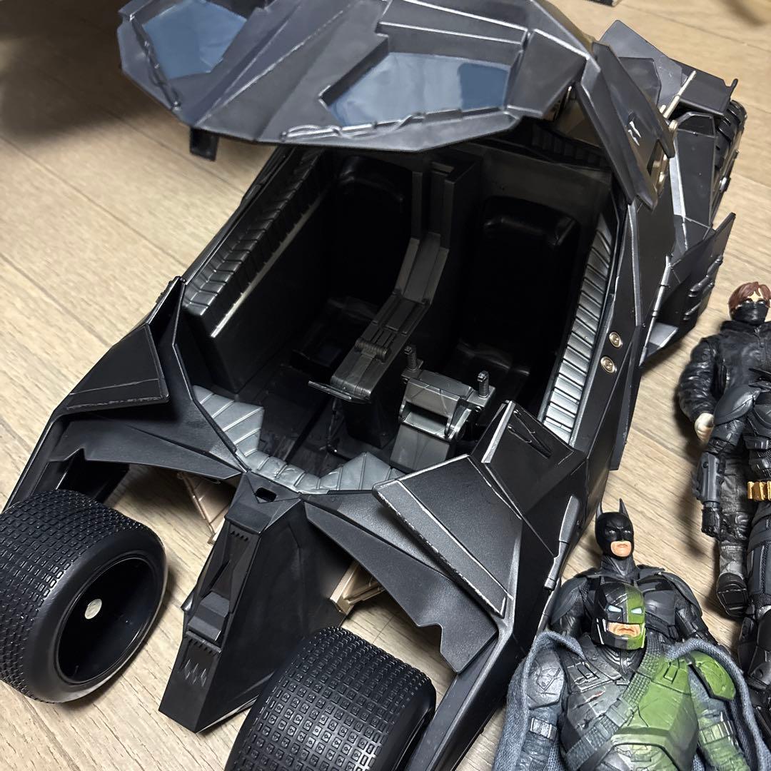 マクファーレントイズ　dcマルチバース バットモービル　ルーシャス＆タンブラー