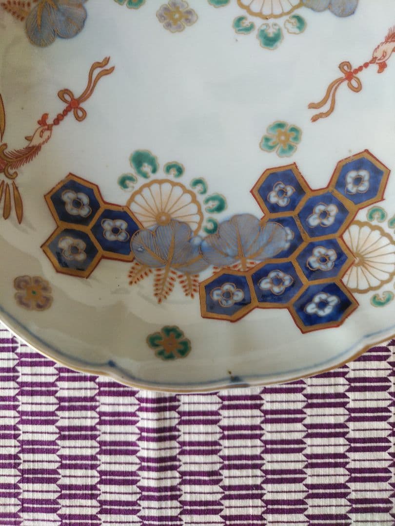 saiさん 古伊万里 桐菊鳳凰文輪花皿 と伊万里皿4枚 まとめて