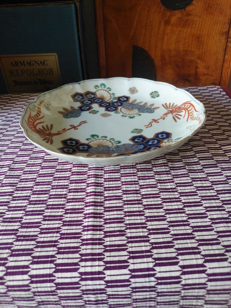 saiさん 古伊万里 桐菊鳳凰文輪花皿 と伊万里皿4枚 まとめて