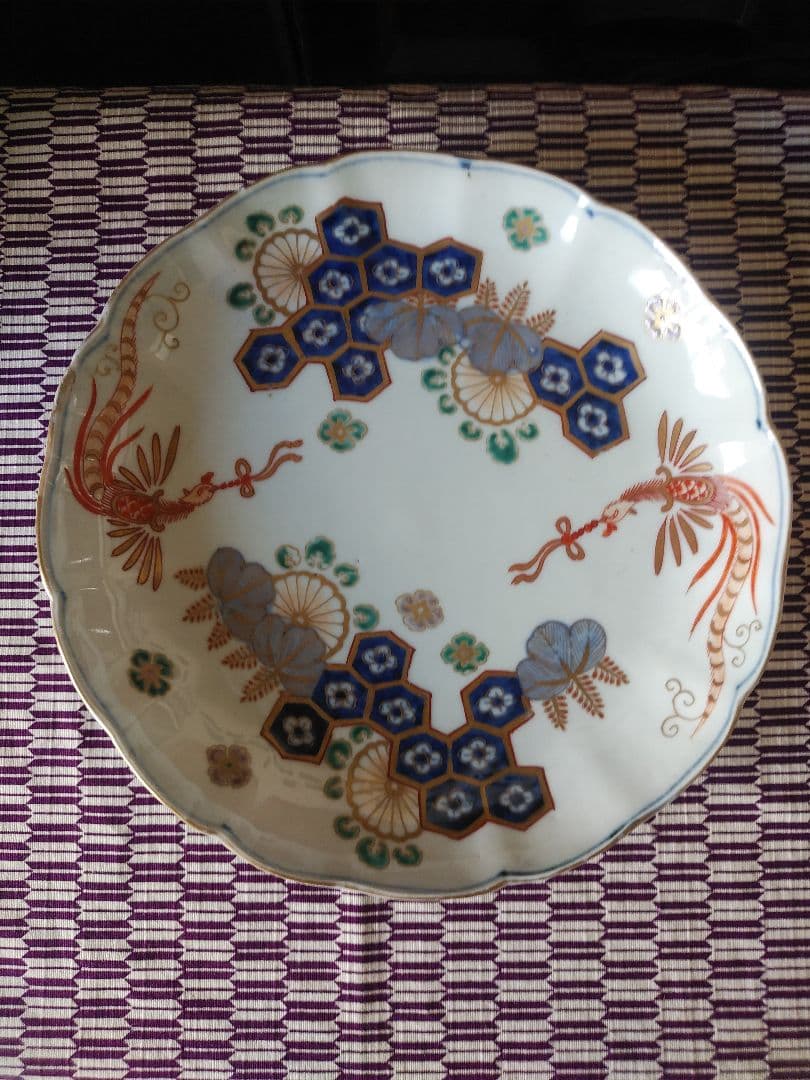 saiさん 古伊万里 桐菊鳳凰文輪花皿 と伊万里皿4枚 まとめて