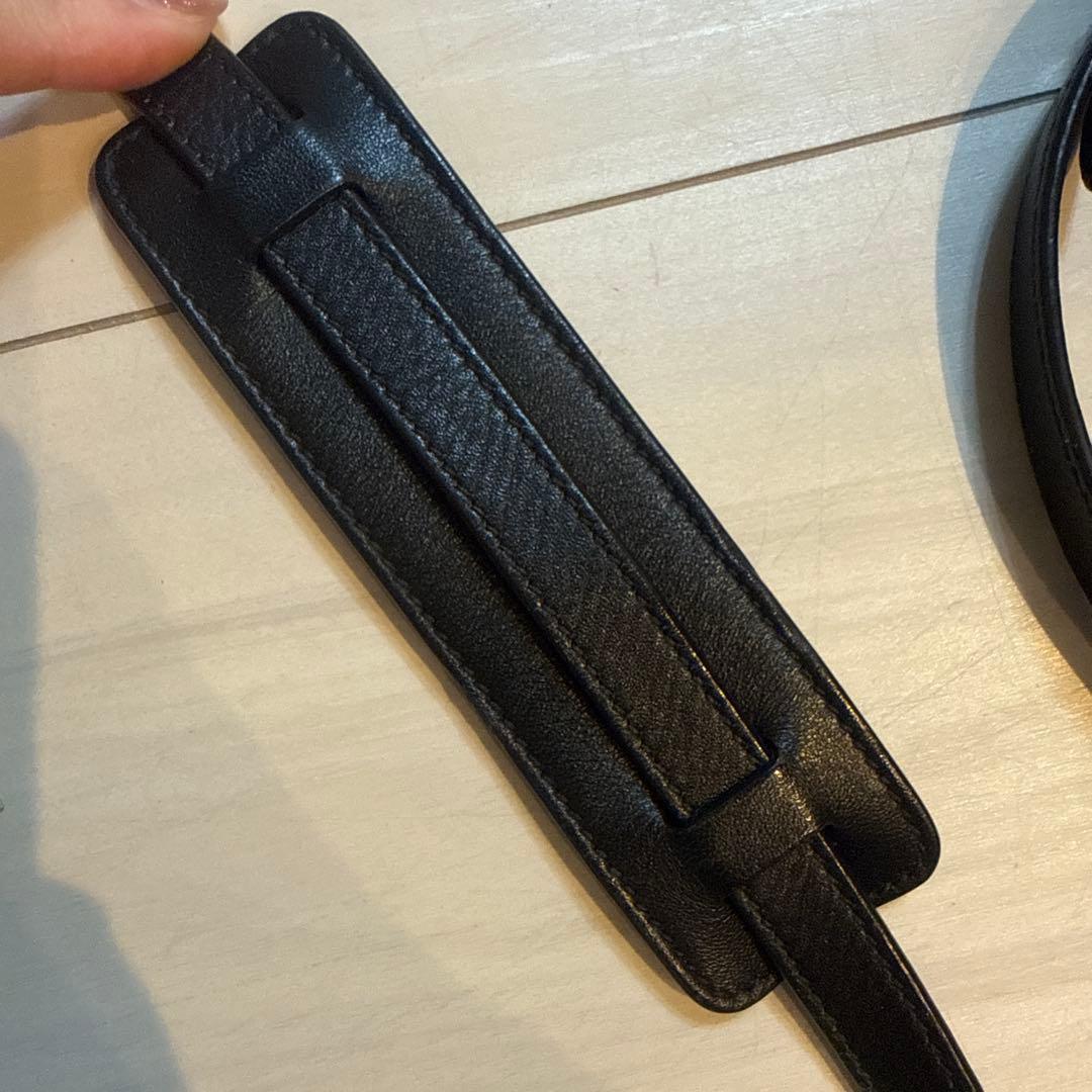 PRADA ブラック ショルダーバッグ　サフィアーノ