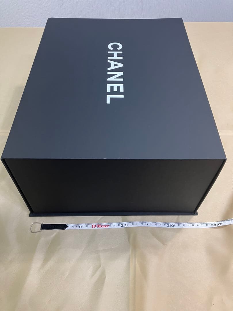 CHANEL マグネットタイプ 大　空箱　マグネットボックス　磁石付箱