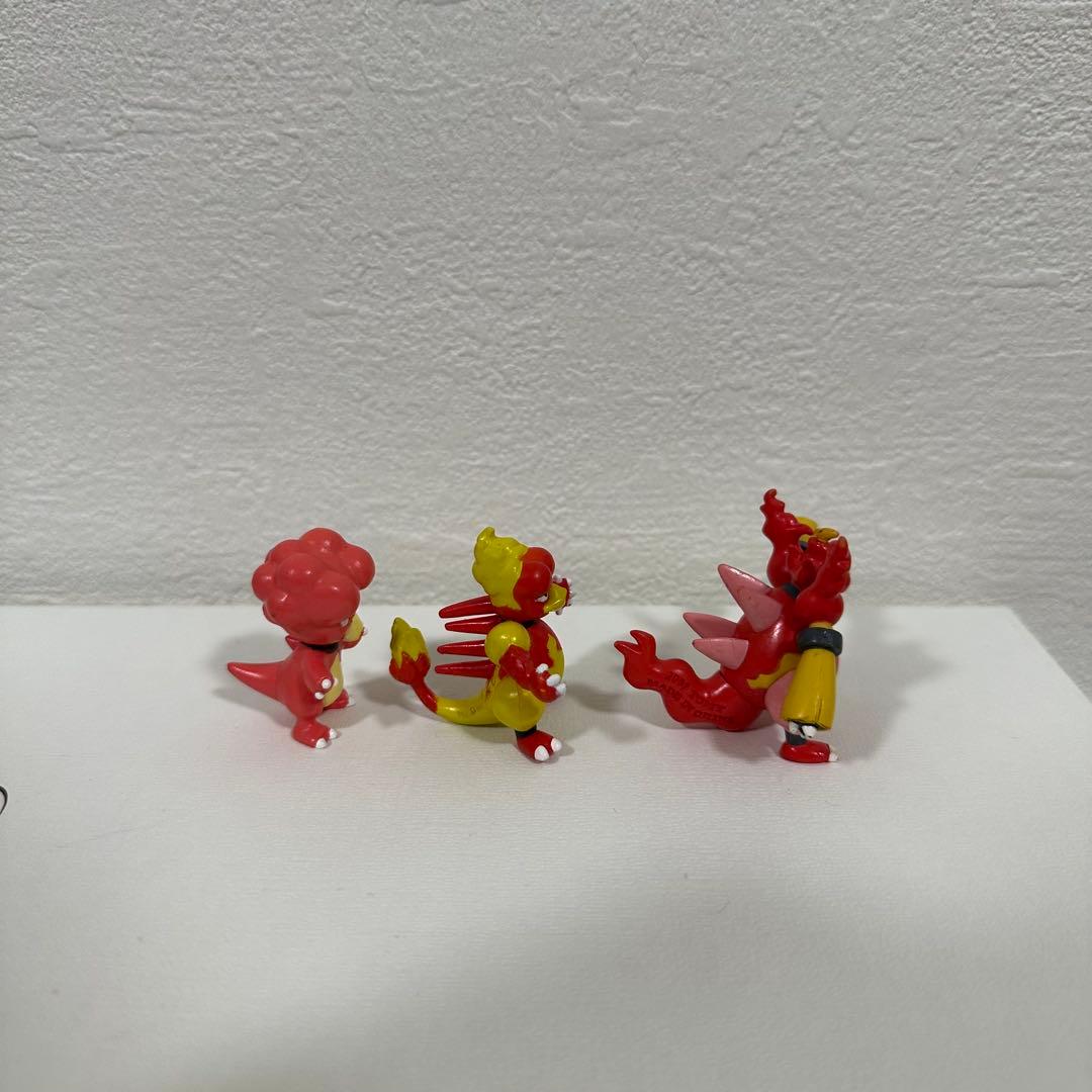 ポケモン　モンコレ　初期　ブビィ　ブーバー　ブーバーン　3体セット