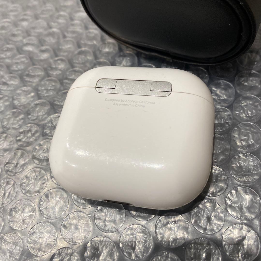 イヤホン AirPods4