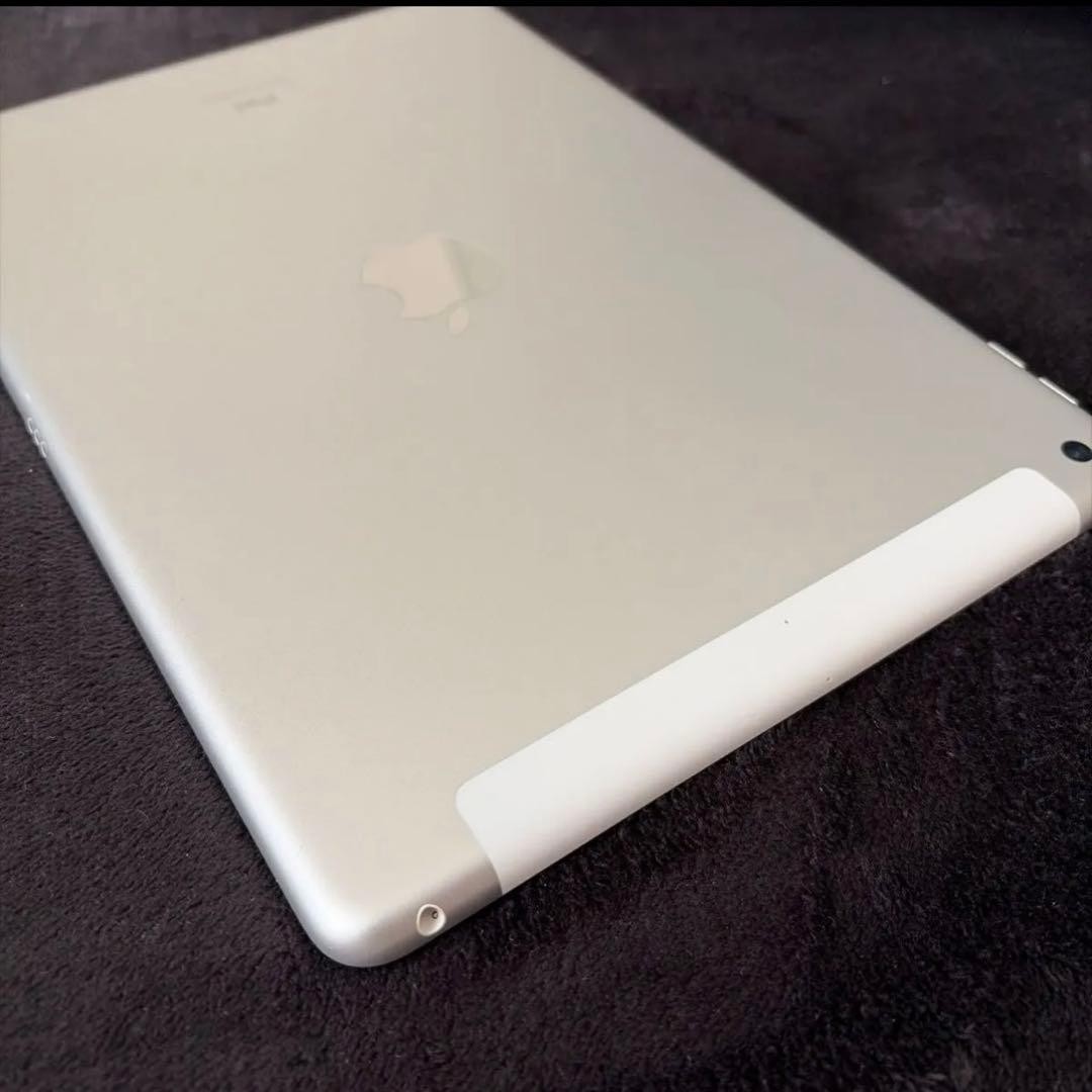 超美品☆Apple☆iPad☆第7世代☆32GB☆OS18.7☆シルバー