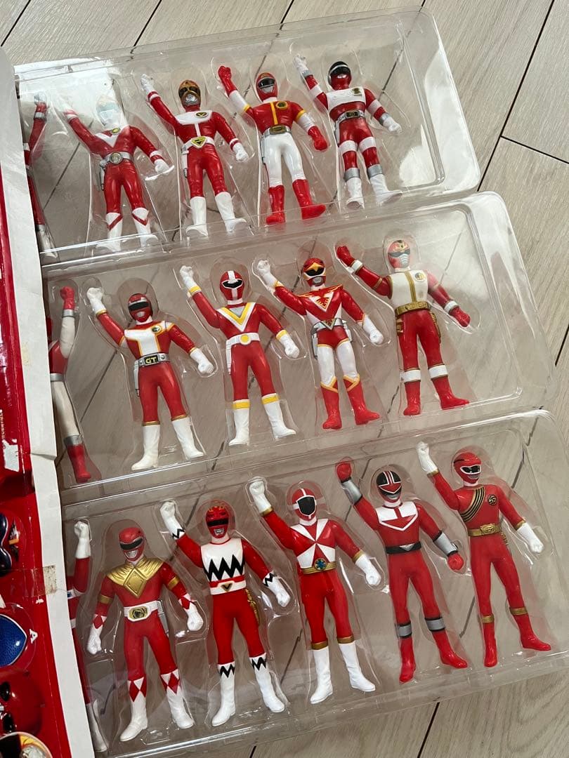 ★新品未使用！スーパー戦隊シリーズ 25戦隊レッドヒーロー大集合　ソフビセット★