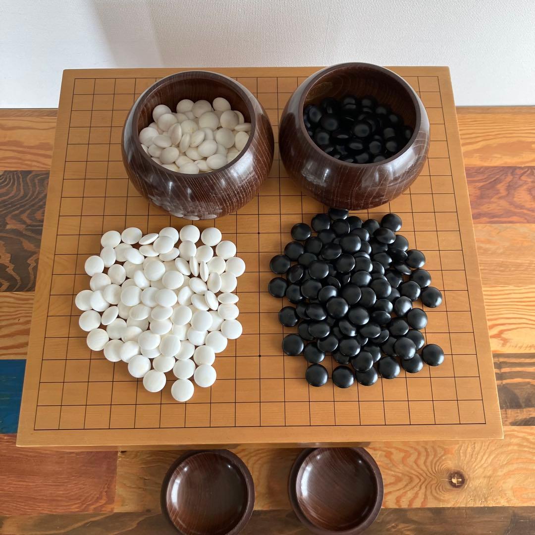 囲碁セット 碁盤と蛤碁石那智黒石の保証書付き