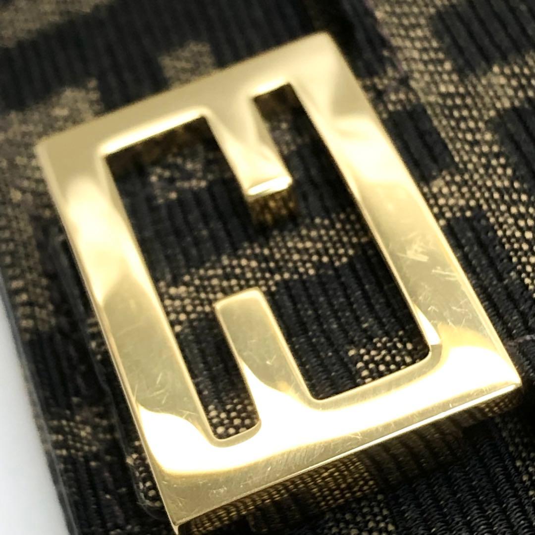 【Ris✨】　フェンディ FENDI 三つ折り財布 小銭入付き FF